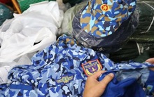 Mua 'trôi nổi' hàng nghìn bộ quân phục về bán trái phép