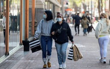 Người tiêu dùng toàn cầu tiết kiệm được 5,4 nghìn tỷ USD, kinh tế thế giới chờ đợi thời khắc chi tiêu bùng nổ