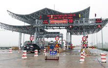 BOT Cầu Thái Hà "tố" xe tránh qua cầu Hưng Hà nhưng vẫn "mượn đường" 1,6km mà không trả phí