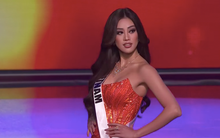 Cận cảnh trang phục dạ hội Khánh Vân diện tại Bán kết Miss Universe: Tinh xảo tôn trọn sắc vóc, bất ngờ ý nghĩa sâu sắc đằng sau