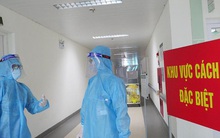 Thâm nhập khu vực cách ly đặc biệt của BV Thanh Nhàn sau khi xuất hiện ca mắc COVID-19