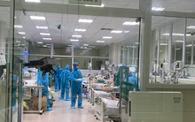 Bác sĩ Bệnh viện Bệnh Nhiệt đới Trung ương: Đợt dịch này quá khắc nghiệt!