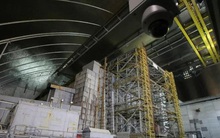 Đáng sợ: Nhà máy hạt nhân Chernobyl lại cháy âm ỉ và có thể phát nổ