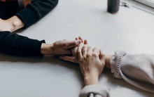 Kết hôn 6 năm, tôi mới nhận ra rằng hôn nhân thì ra là một cuộc vật lộn giữa tình yêu và tiền bạc, trong đó tiền chính là không khí!