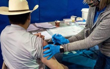 Vaccine Covid-19 nào giúp các quốc gia thoát dịch nhanh hơn?