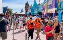 Chiến dịch tiêm chủng thần tốc đưa nước Mỹ "hồi sinh"