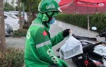 Đồ ăn “chỉ bán mang về”, shipper ngược xuôi chạy vài chục đơn trong ngày