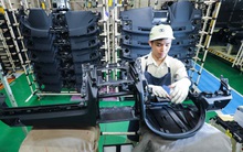 Nikkei Asia: Con số 4 tỷ USD/năm từ kiều hối do lao động Việt Nam chuyển về đang đứng trước nguy cơ tụt dốc