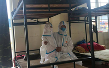 Quốc tế thiếu nhi, rơi nước mắt hình ảnh những em bé ở khu cách ly