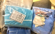 Quần áo bảo hộ y tế giá rẻ bán đầy chợ mạng