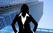 3 bà vợ bí ẩn lần đầu lộ diện của đại gia Việt: Người hoá ra là dân kinh doanh "máu mặt", người lại chọn tào khang lặng lẽ sau lưng chồng