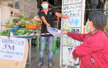 'Siết' chợ dân sinh: Giá nhiều mặt hàng tăng vọt