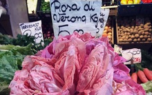 Những ví dụ chứng minh rau củ không hề "rẻ bèo" như bạn vẫn nghĩ, có loại cả triệu đồng mỗi ký vẫn chưa chắc mua được