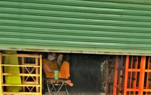 Hàng quán '7 kín, 3 hở' độc lạ ở TPHCM