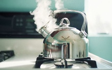 3 sai lầm khi đun nước âm thầm phá hủy cơ thể, thậm chí có thể gây ung thư nhưng nhiều người vẫn cứ lặp đi lặp lại