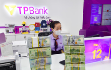 Lợi nhuận khủng của các ngân hàng trong 6 tháng đầu năm nay đến từ đâu?