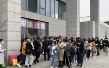 Foxconn tiếp tục tăng thưởng nóng cho công nhân để kịp đơn hàng iPhone 13: Ký hợp đồng, nhận ngay 35 triệu