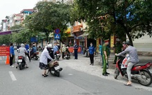 Hai cô gái bị phạt 4 triệu đồng vì lý do ra ngoài mua điện thoại