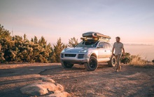 Nửa tỷ độ Porsche Cayenne S thành mobihome lang thang khắp nơi, cựu lính Hải quân khiến nhiều người thèm muốn