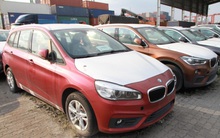 Vì sao ô tô siêu sang nhập khẩu biếu tặng tăng đột biến?