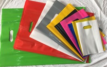 Ngân hàng thanh lý cả...túi ni lông, hạt nhựa để thu hồi nợ