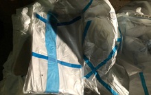 Ngăn chặn kịp thời hơn 8.300 bộ quần áo phòng chống dịch không rõ nguồn gốc xuất xứ