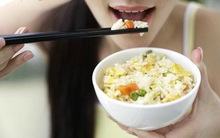 Cứ ăn cơm no lại buồn ngủ không chỉ liên quan đến thiếu máu não mà còn là dấu hiệu của 4 căn bệnh nghiêm trọng này, bạn cần hiểu rõ