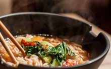 Các đại gia mì gói kiếm bộn tiền từ thói quen tiêu dùng của người Việt