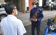 Shipper bất ngờ khi được Phó Thủ tướng hỏi thăm: 'Thay vì xét nghiệm nhanh 2 ngày/lần, chỉ cần làm gộp 2 người và làm hàng ngày có tốt hơn không?'