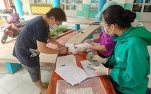 Đề xuất hỗ trợ 1 triệu đồng cho hộ cận nghèo, lao động thuê nhà trọ... ở TPHCM