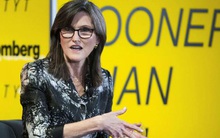 'Né đòn' của Bắc Kinh, nữ nhà đầu tư Cathie Wood nhanh chóng tháo chạy khỏi những công ty bị 'đè bẹp' bởi quy định mới