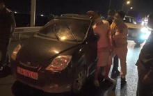 CLIP: Bắt người đàn ông lái xe ôtô bỏ trốn khỏi khu cách ly