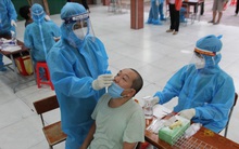 Trong giai đoạn mở cửa sắp tới, TP.HCM sẽ tiến hành chiến lược điều trị Covid-19 thế nào?