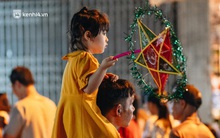 Trung thu năm nay quá đáng nhớ: Thay vì ra đường chen nhau bẹp ruột hay tốn 50k gửi xe thì cũng không... có tấm hình nào để up