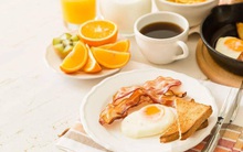 10 thói quen ăn uống đang dần "giết chết" cơ thể, phá hủy từ nội tạng đến dung nhan, chỉ mong rằng bạn không phạm phải quá nửa