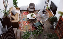 Bà mẹ đơn thân gây bất ngờ nhờ giải pháp "nới rộng không gian" của ngôi nhà 45m²