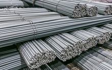 Sản lượng thép thế giới quay đầu giảm lần đầu tiên trong hơn một năm qua