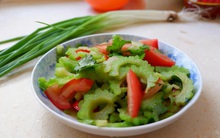 Người có dạ dày kém nên ăn 5 loại rau quả này càng ít càng tốt