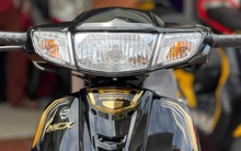 Cận cảnh Honda Dream 2022 cập bến đại lý, giá không ngờ