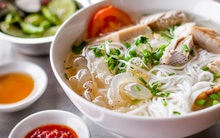 Vừa ngủ dậy đã làm 5 việc này thì đừng hỏi tại sao tập luyện, nhịn ăn mà cân nặng vẫn tăng chóng mặt