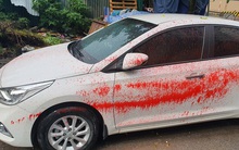 Hà Nội: Hàng loạt xe ô tô bị tạt sơn đỏ trong Khu đô thị Trung Văn