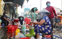 Buổi chiều như 30 Tết ở Sài Gòn sau gần 90 ngày giãn cách: Người dọn dẹp nhà cửa, người dắt xe đi sửa, ai cũng háo hức đợi ngày mai "nới lỏng"