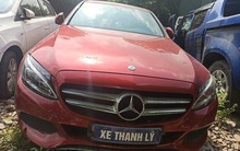 Xế hộp bị ngân hàng 'bắt nợ' nằm la liệt dưới nắng mưa, mòn mỏi tìm chủ