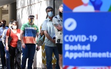 Biến chủng Delta làm đảo lộn kế hoạch tái mở cửa trên khắp thế giới, đe dọa nhấn chìm đà phục hồi kinh tế