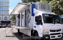 Cận cảnh 'siêu xe' chục tỉ chụp X-quang, siêu âm lưu động hỗ trợ điều trị COVID-19