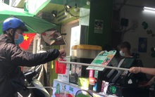 Ngày đầu hàng quán mở lại loại hình bán mang đi: Người dân vừa mừng vừa lo