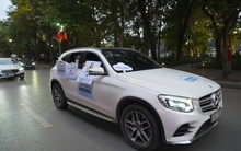 Dàn ô tô diễu hành quanh trung tâm Hà Nội lan tỏa thông điệp mạnh mẽ sau vụ dì ghẻ bạo hành bé gái 8 tuổi