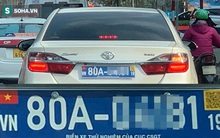 Chi tiết đặc biệt ở biển số gắn mã QR và Quốc kỳ Việt Nam mà Cục CSGT đang thử nghiệm