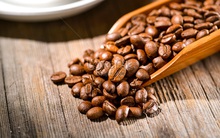 Trước khi tới tay chúng ta, hạt cà phê đã 'lăn' qua rất nhiều câu chuyện