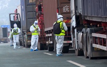 Hơn 600 xe nông sản vẫn "nằm chờ" tại Lào Cai